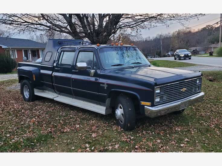 Thumbnail Photo undefined for 1983 Chevrolet C/K Truck 2WD Crew Cab 3500